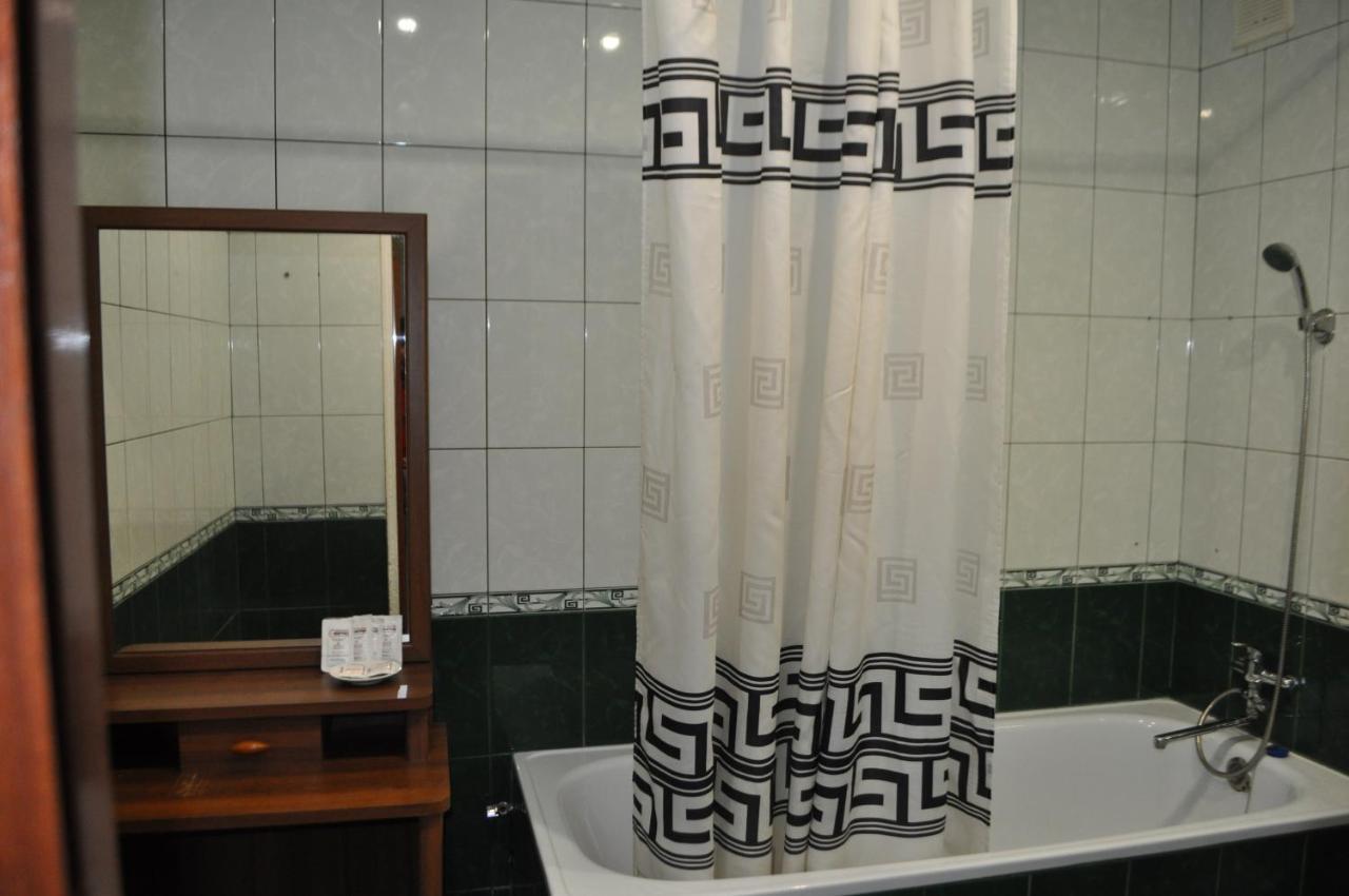 Apartment Near The Bus Station In Krzemieńczuk Zewnętrze zdjęcie